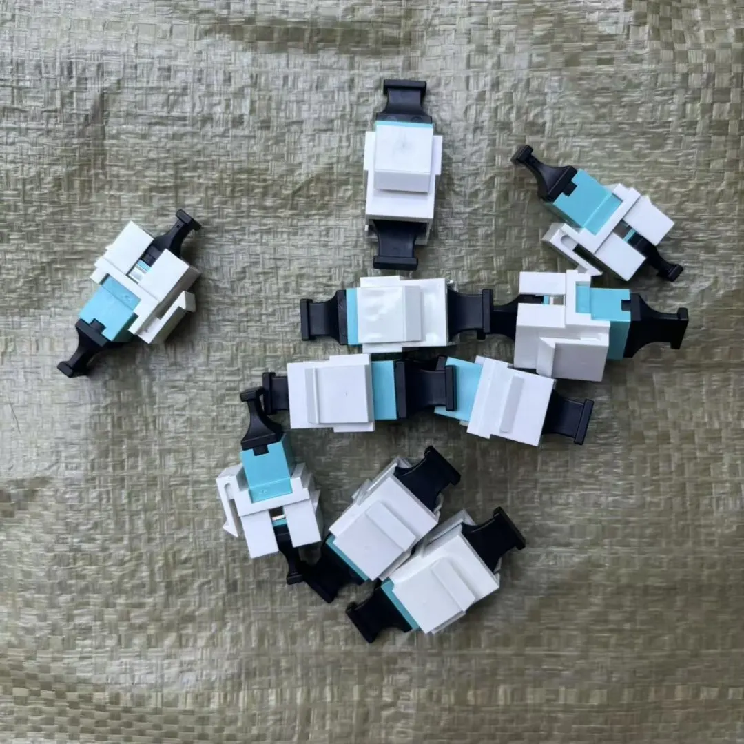 MPO الألياف البصرية وحدة شفة اقتران محول 10 قطعة مشبك التوصيل واجهة محطة صندوق توزيع الإطار