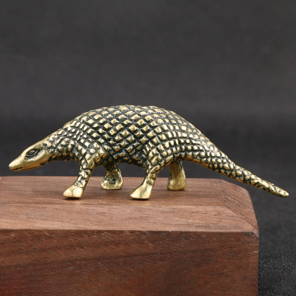 China-Chic Chinese Style Made Brass Pangolin Ornaments Antique Copper Solid Handle Small Bronze Handicrafts Collection