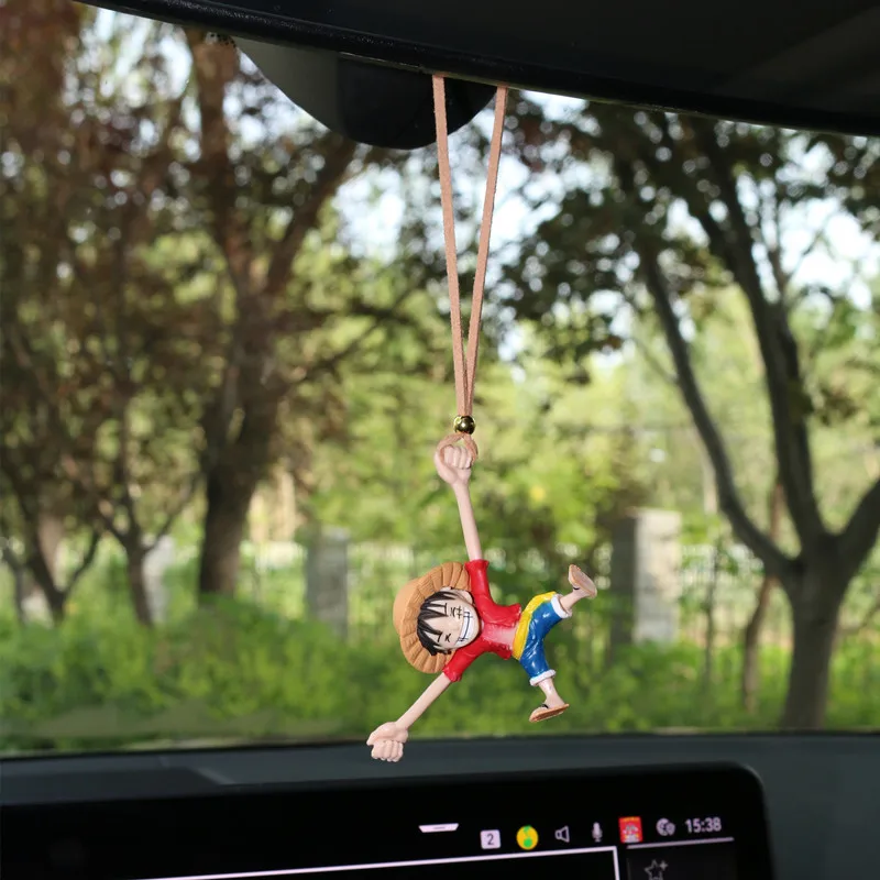 Anime Luffy espejo retrovisor de coche decoración Interior divertido colgante de coche adornos colgantes interiores de coche accesorios de coche regalos