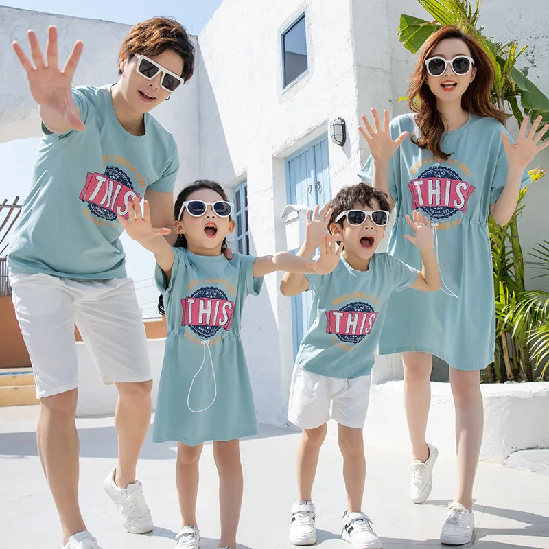 

Family Clothing Sets Mother Kids Daughter Father Dresses T-shirts Family Look Outfits Parent-child Wear Summer Clothing Sets