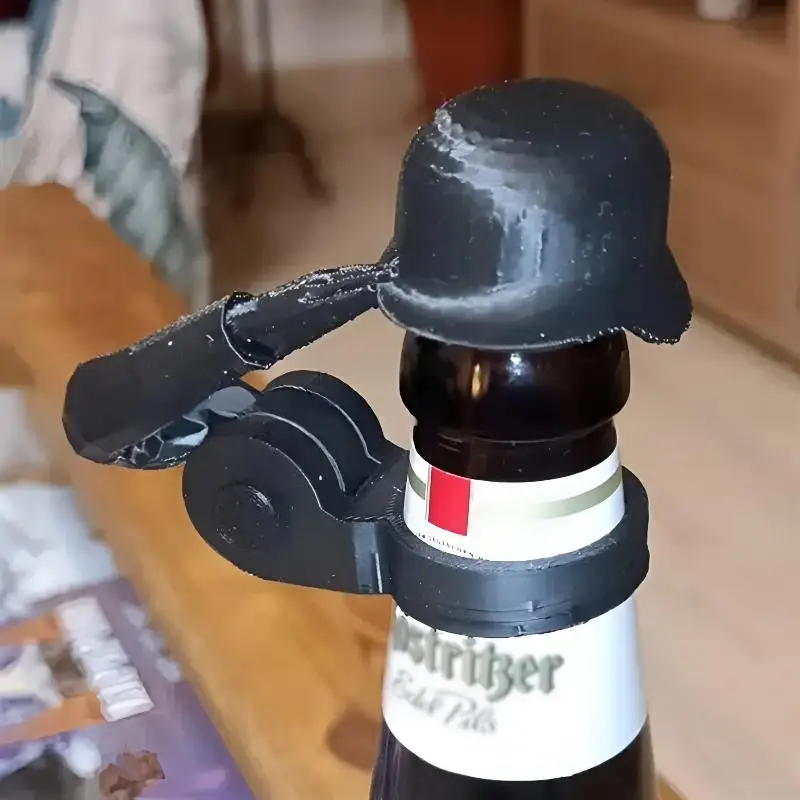 Soldier Salute Themed Helmet Shaped Beer Bottle Cap Food Grade Leak Proof Sealing Lid for Home Pub Camping Party Gift