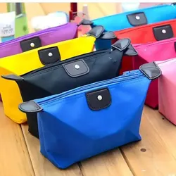 1pc Borsa per il trucco con dettagli patch color caramello Borsa per il lavaggio cosmetico pieghevole impermeabile tipo gnocco per ragazze e donne