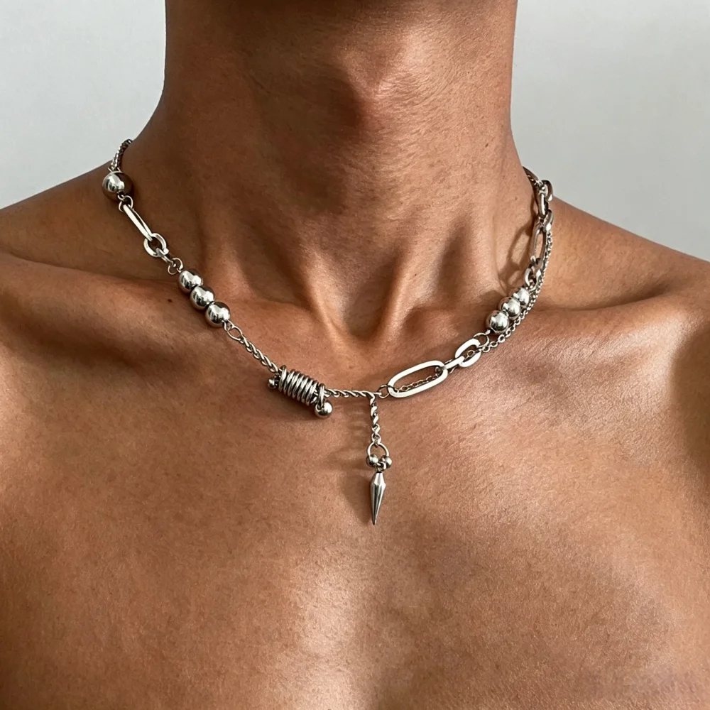 Hip-Hop-Herren-Halskette mit Kettengliedern, Retro-Silberfarben-Nietenanhänger, Modischer Edelstahlschmuck – Detail 3
