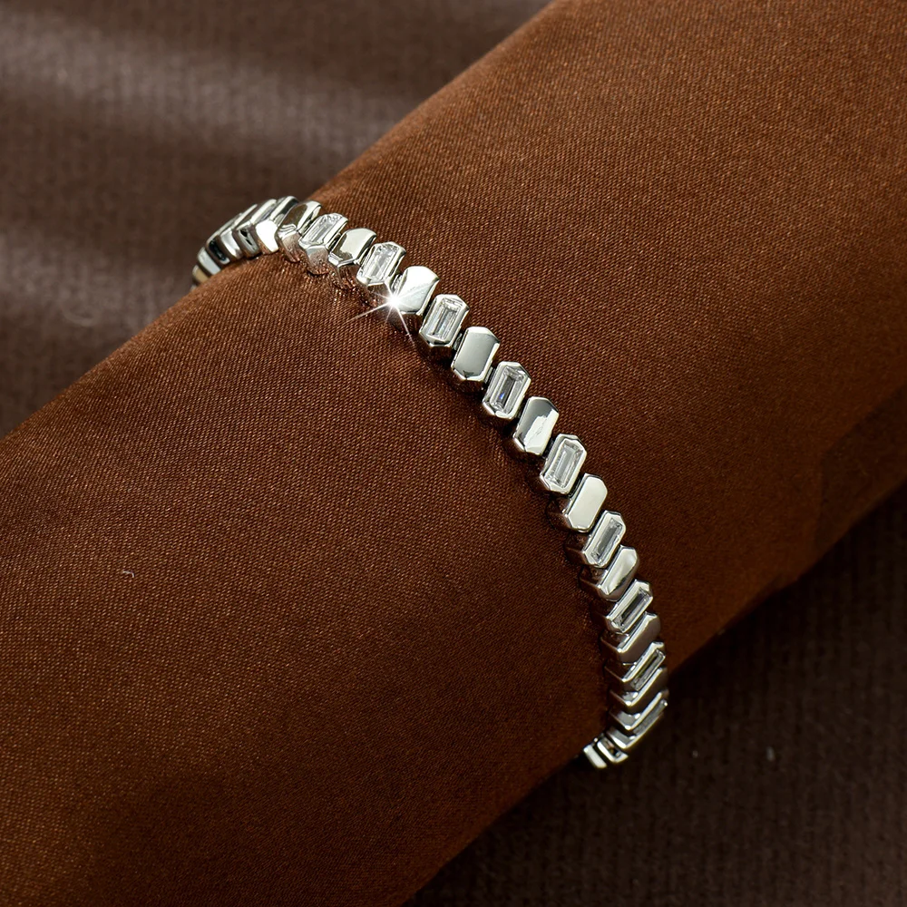 

HIBRIDE New Elegant Niche Women's Everyday Bracelet Decoration Light Luxury Jewelry Holiday Wedding Bridal Party Gift B244