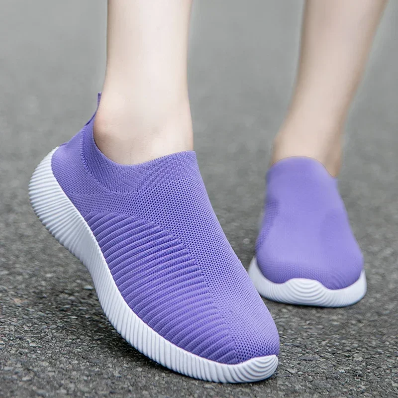 Scarpe vulcanizzate per le donne Tennis Sneakers da donna di alta qualità Slip on Flats scarpe mocassini da donna scarpe elastiche traspiranti Lady