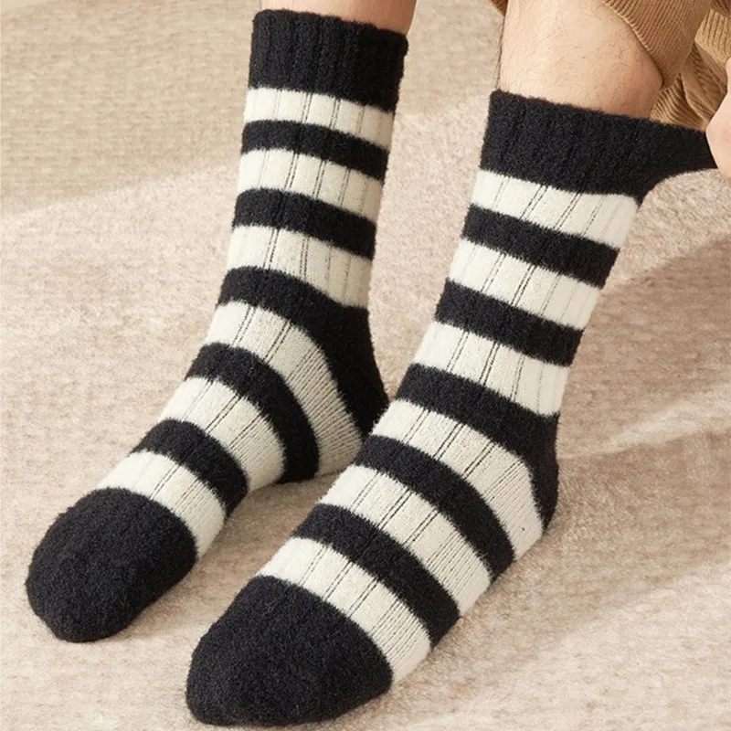 Autumn Winter Thickened Mid-tube Socks Men Women Short Hair Velvet Warm Striped Coral Velvet Home Floor Sleeping Comfort Sock