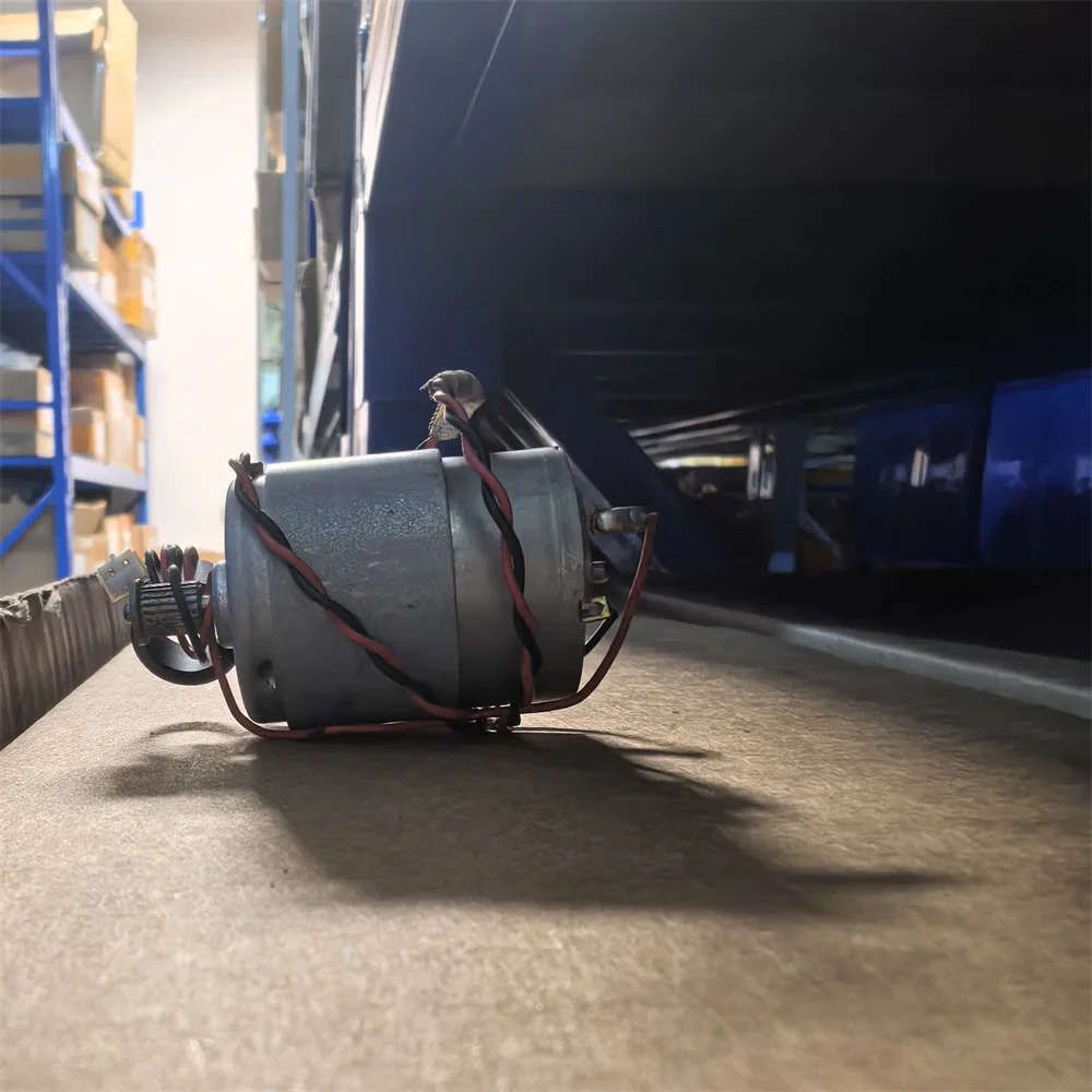 

1X Motor ASSY CR for EPSON L1110 L3100 L3101 L3110 L3118 L3119 L3150 L3151 L3156 L3160 L5190 2189475