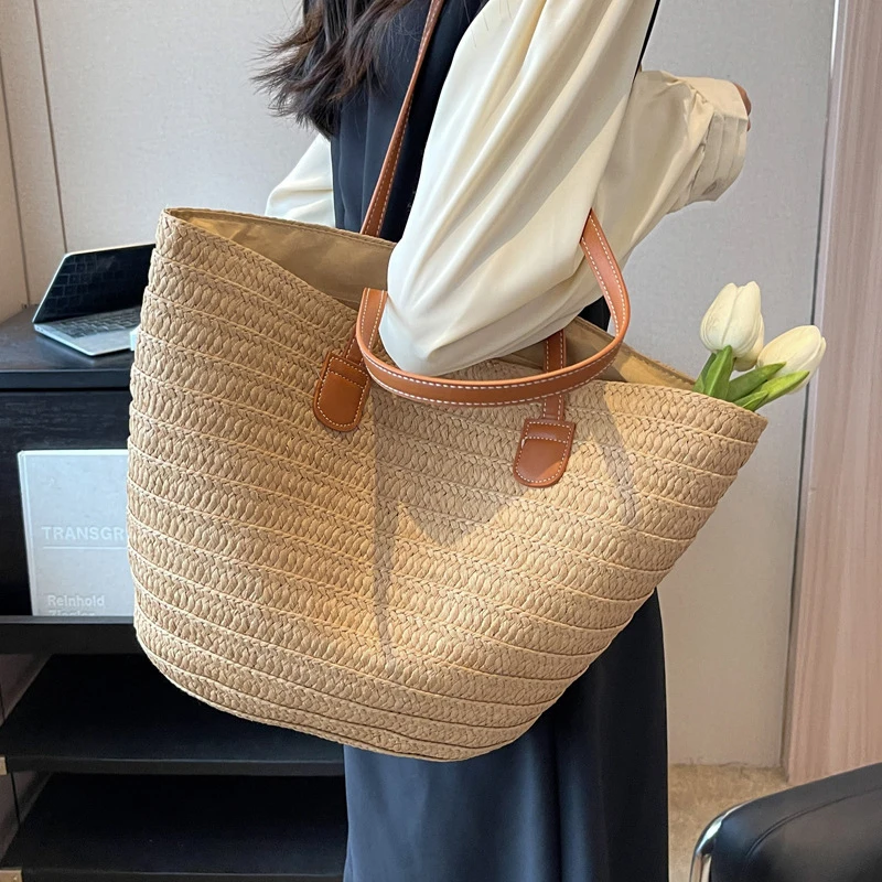 Bohemian Style Beach Bags High Capacity Handmade Straw Handbag Totes Casual Travel Beach Bag Shopping Totes Pack Purse Women Bag