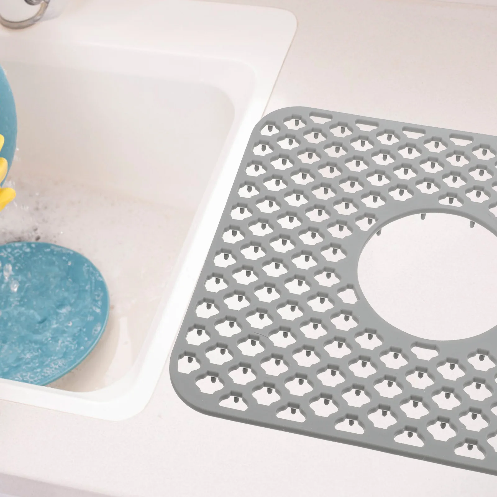 

Hollow Antiskid Mat Silicone Drain Cushion Non-Slip Sound Insulation Pad Farmhouse Sink Protector Flexible Dish Washing