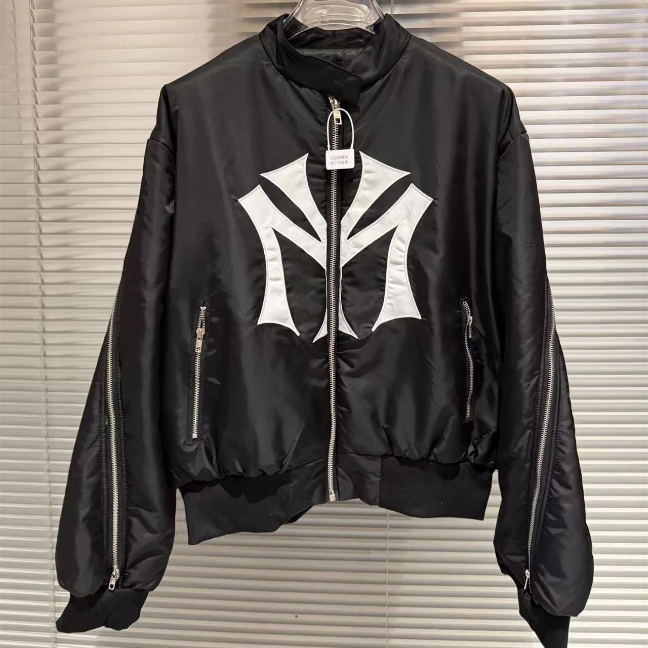 

Black Mowalola Metal Zipper Bomber Flight Jacket Men Women Best Quality Heavy Fabric Unisex Coats