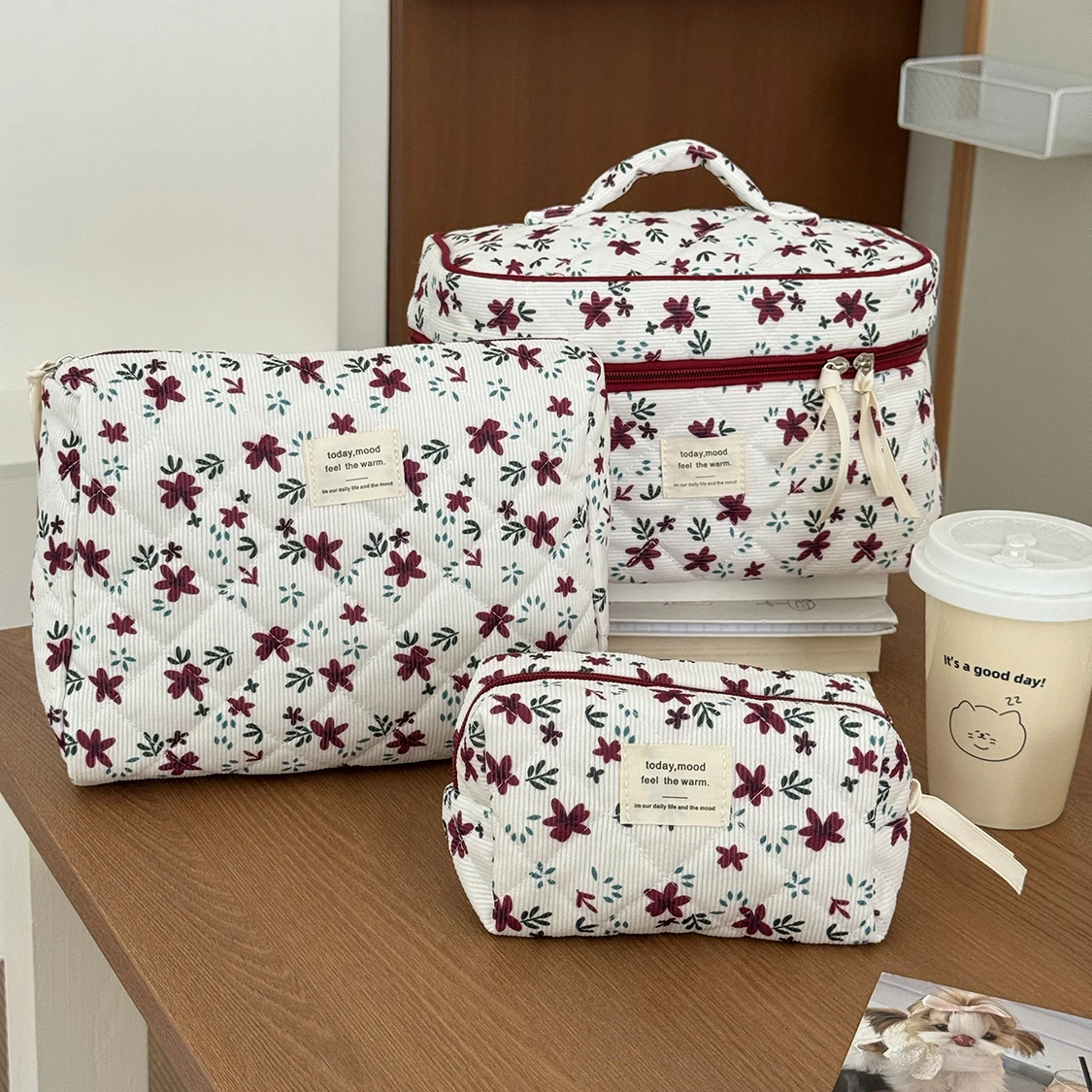 

3 Set Red Floral Tote Women's Bag Pouch Large Capacity Cosmetic Storage Clutch Bag Ladies Corduroy Makeup Pouch Makeup Bag