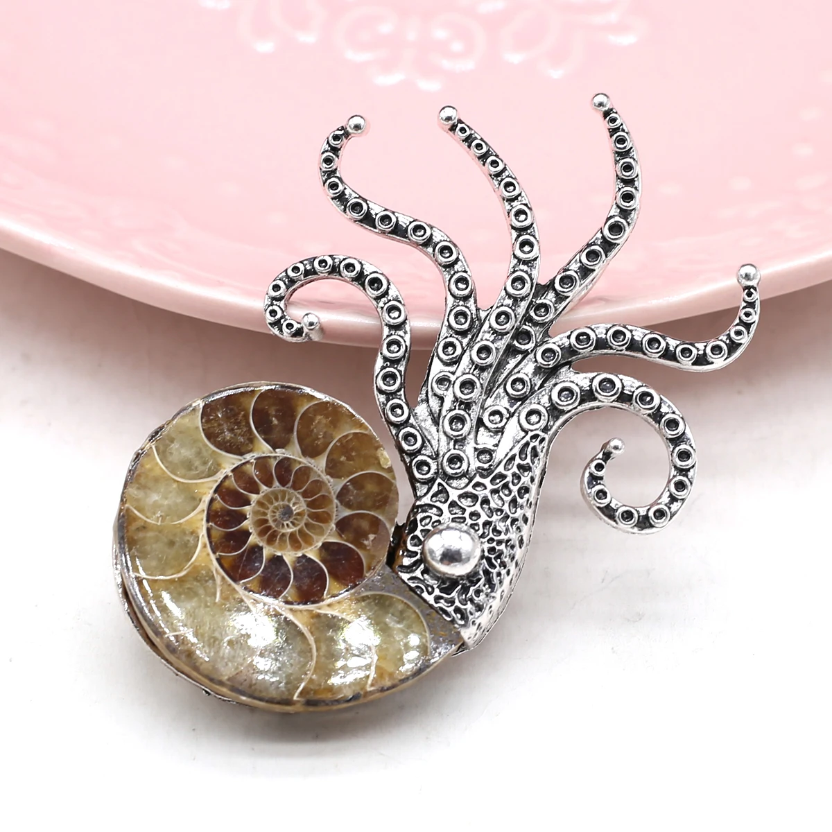 Fashion Natural Gem Stone Shell Brooches Pins for Women Men Octopus Shape Coral Jade Pendant DIY Necklace Making Jewelry Gift