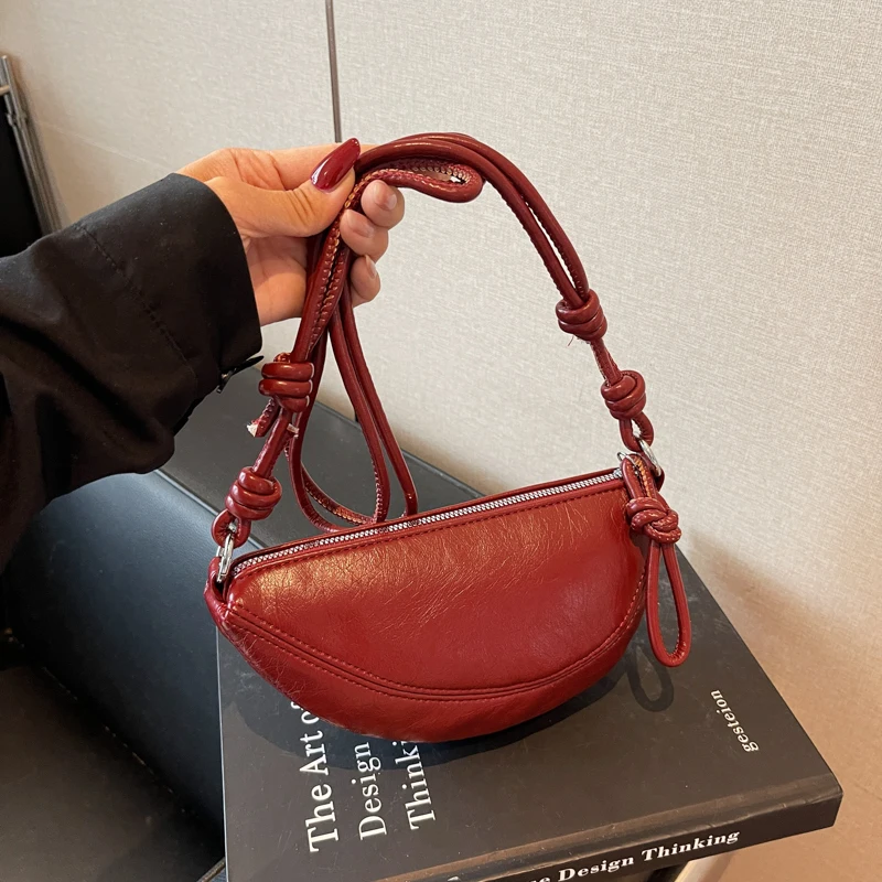 Bolso cruzado de cuero PU suave color crema para mujer, elegante bolso de sillín de media luna, bolso de hombro de estilo minimalista para uso diario de mujer ​