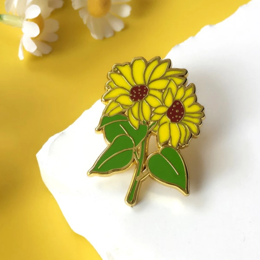 Beautiful Flowers Series Hard Enamel Pins Floral Badge Sunflower Brooch for Jewelry Accessory Gifts for Women Girls Wholesale