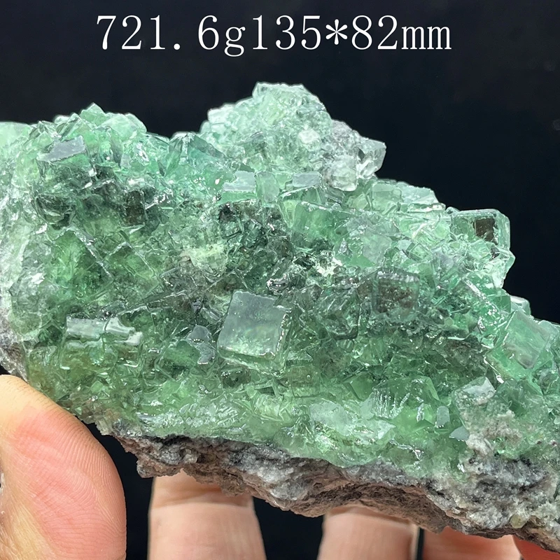 100% natural Xianghualing vitreous green fluorite crystal mineral specimen