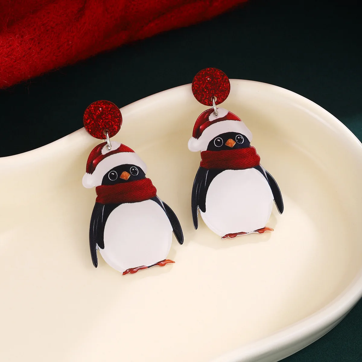 

Lovely Christmas Penguin Drop Earrings for Women Cute Acrylic Animal Scarf Pendant Earring Jewelry New Year Holiday Accessories