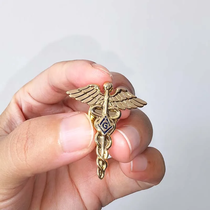 50pcs Masonic Lapel Pin Freemason Lodge Medical Doctor Pins and Brooch Masonry Wings Snake Symbol Free Masons Badge