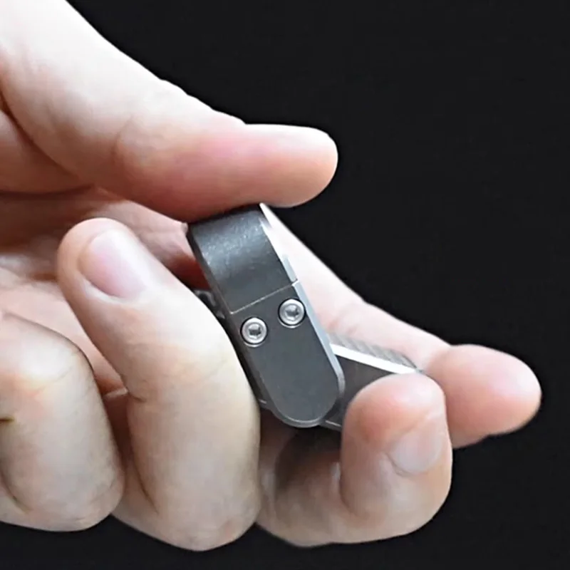 DANHUO Titanium Alloy Shake Mechanical Push Card Slider Decompression Fidget Spinner Magnetic Stress Relief Fingertip Gyro Toys