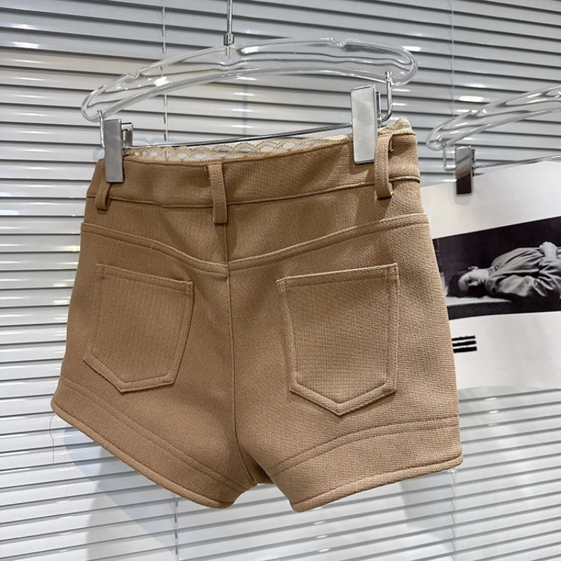 กางเกงขาสั้นผู้หญิงสีพื้นอเนกประสงค์ ดีไซน์เอวแต่งลูกไม้สไตล์ Pure Desire รุ่นใหม่ประจำฤดูหนาวปี 2025 เนื้อผ้าหนา