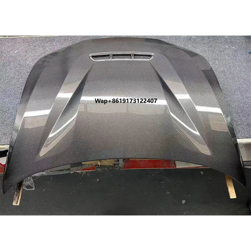 

New High Quality Black Carbon Fiber Car Hood for G20/G28 with Bolts-Replacement/Repair