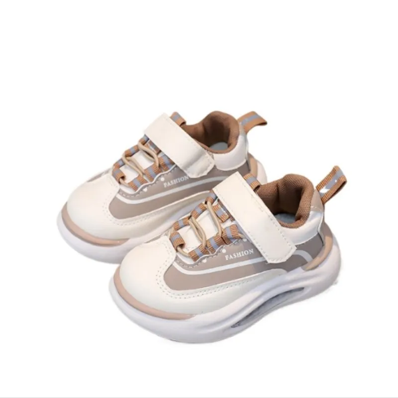 

Детская обувь, осень 2024, новый стиль, спортивная обувь на мягкой подошве для мальчиков, нескользящая легкая повседневная обувь для маленьких девочек, размер 21-30