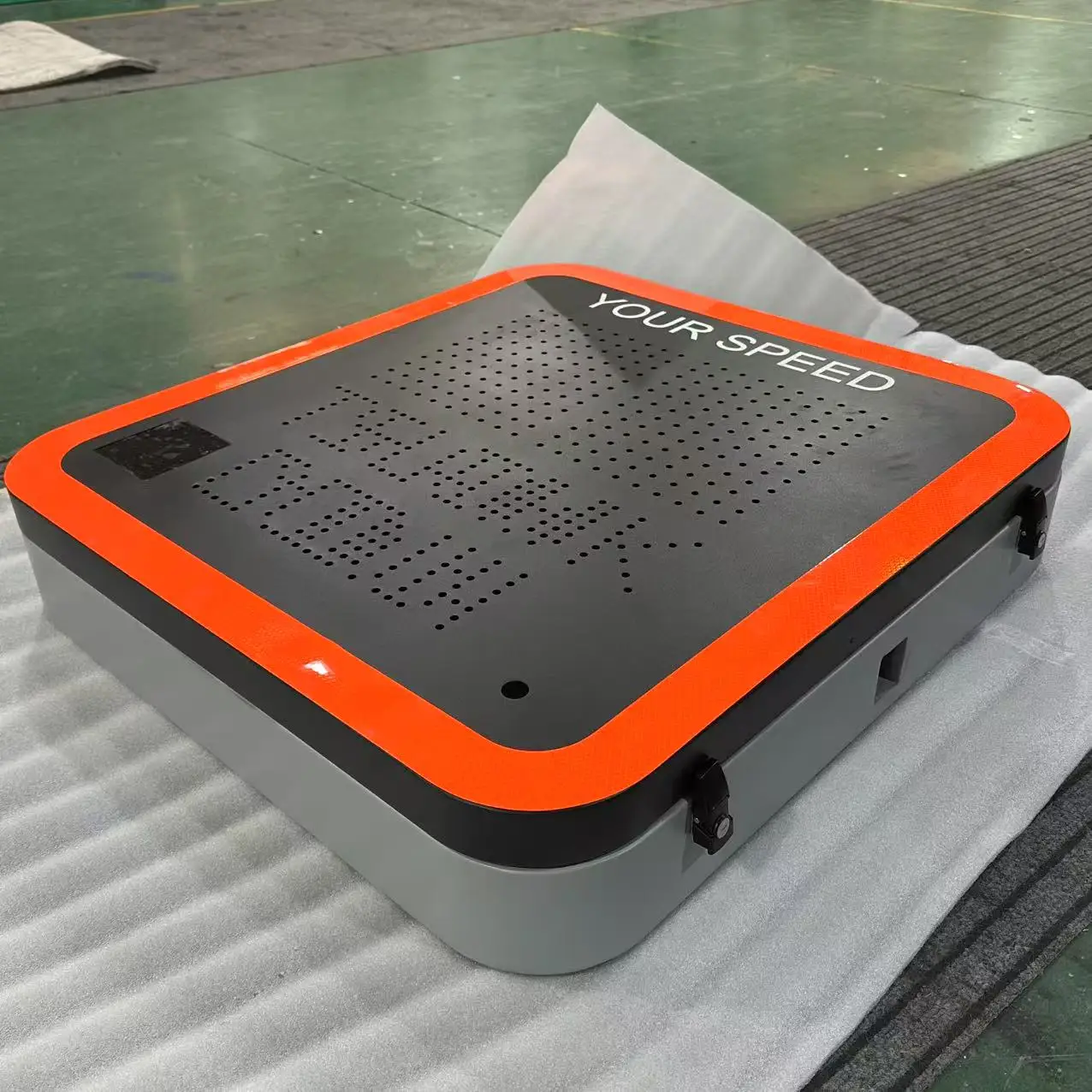 Custom Adar Speed Sign Led Traffic Warning Board Digital Display Road Safety Electronic Signage LED Display Cabinet