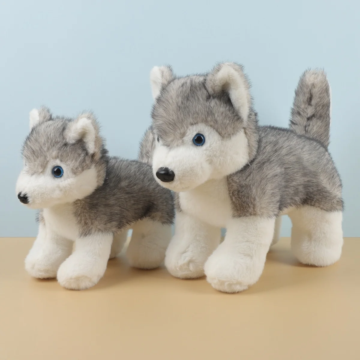 Symulowana pluszowa lalka husky, brązowo-szara lalka husky, kreskówkowa anime, urocza poduszka dekoracyjna, prezent świąteczny dla dzieci.