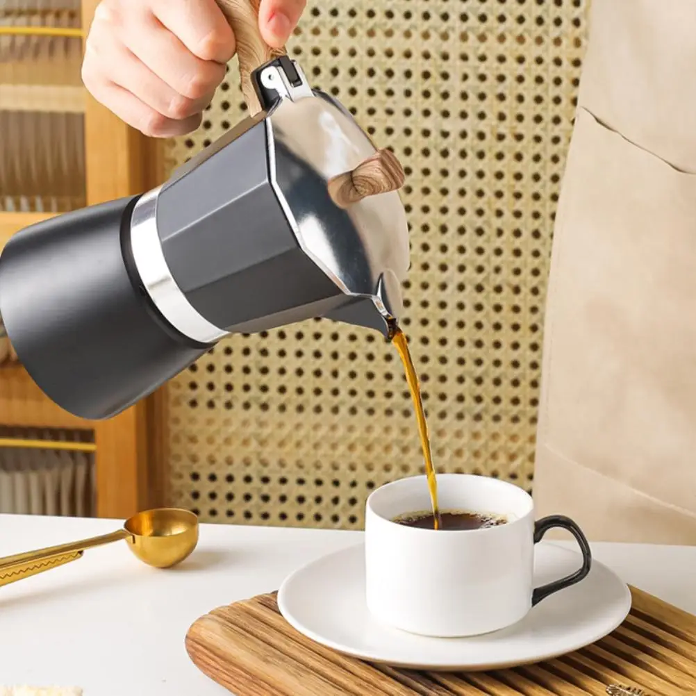 Portable Aluminum Moka Pot Coffee Maker 150ML/300ML Italian Espresso Mocha Stovetop Coffee Maker for Cappuccino Latte Home Use