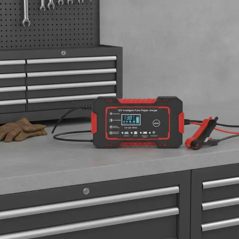 Portable 12V Universal Car Battery Charger Emergency Auto Jump Starter Power Bank for Outdoor Road Emergency Use