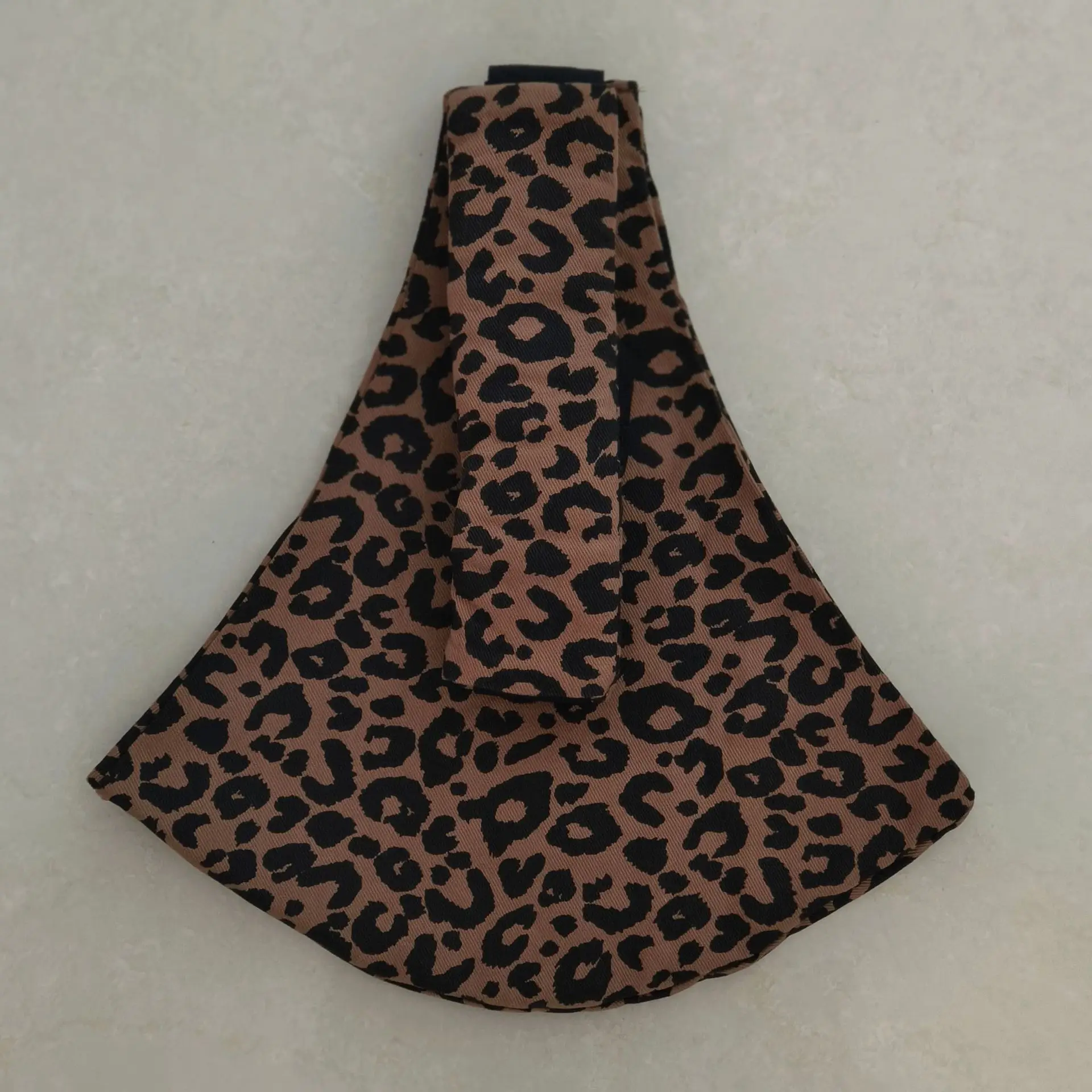 Portable Baby Going Out Safety Carrier Simple Leopard Pattern Front Hug Type Back Baby Out of the Baby Artifact Waist Stool