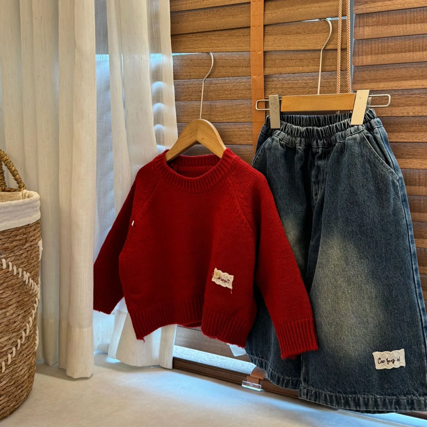 

1-6Y Kids Baby Girls Set Round Neck Long Sleeve Knitted Children Girl Sweater Elastic Waist Pocket Wide-leg Toddler Girls Jeans