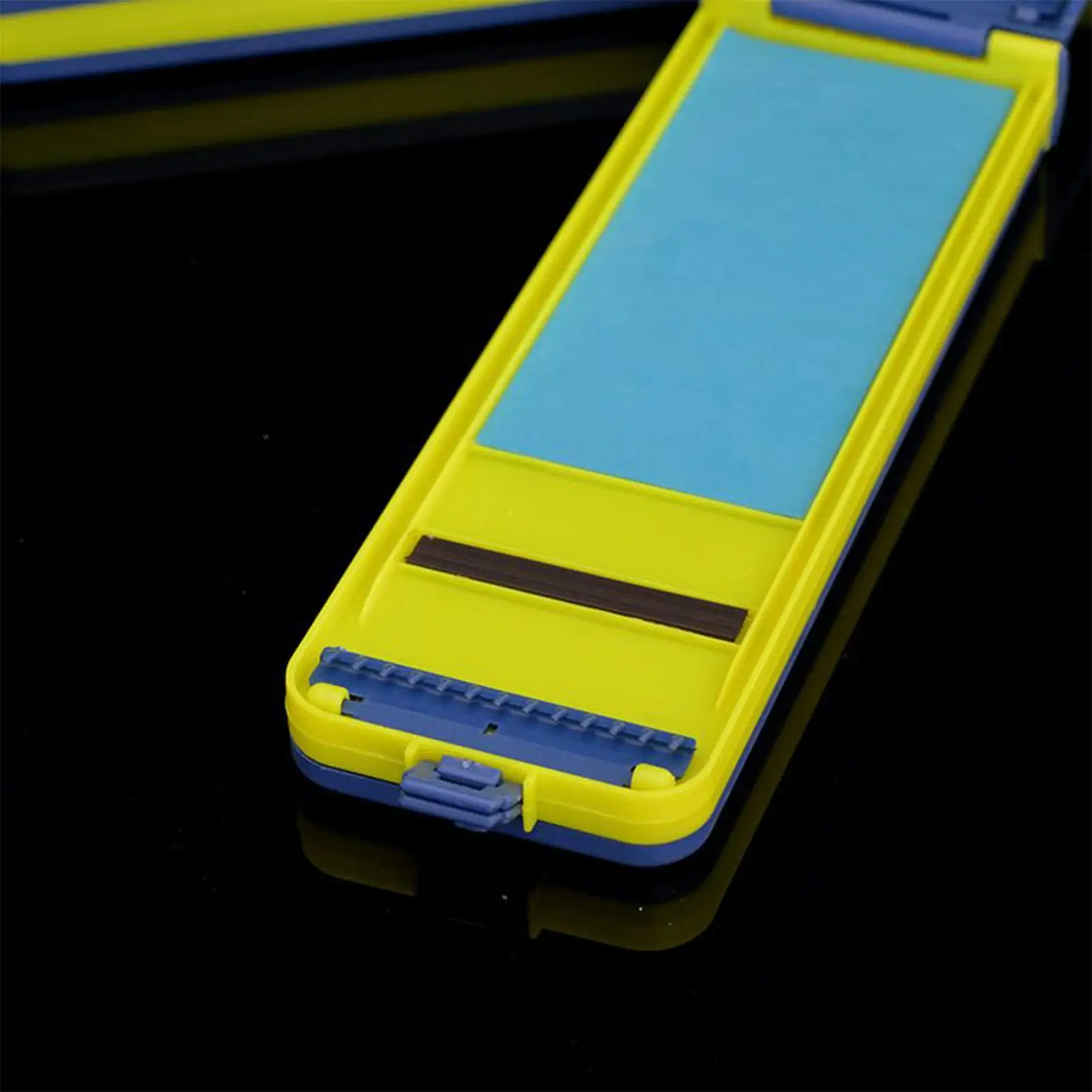 

Portable Fishing Leader Holder & Line Organizer Board - for Bass Trout Saltwater Freshwater Fishing on Shore, Pier, River&Stream