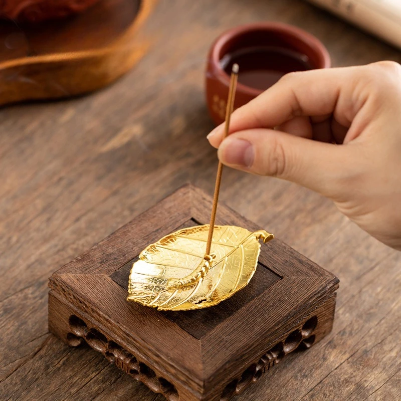 Golden Silkworm Hidden Leaf Fragrance Insertion Creative Golden Fragrance Insertion Seat Home Zen Deep Sandalwood Incense Plate