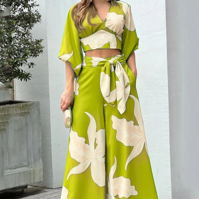 

Spring 2025 Set Women's New Printed Temperament Commuting High Waist Sexy Fashion Casual Set