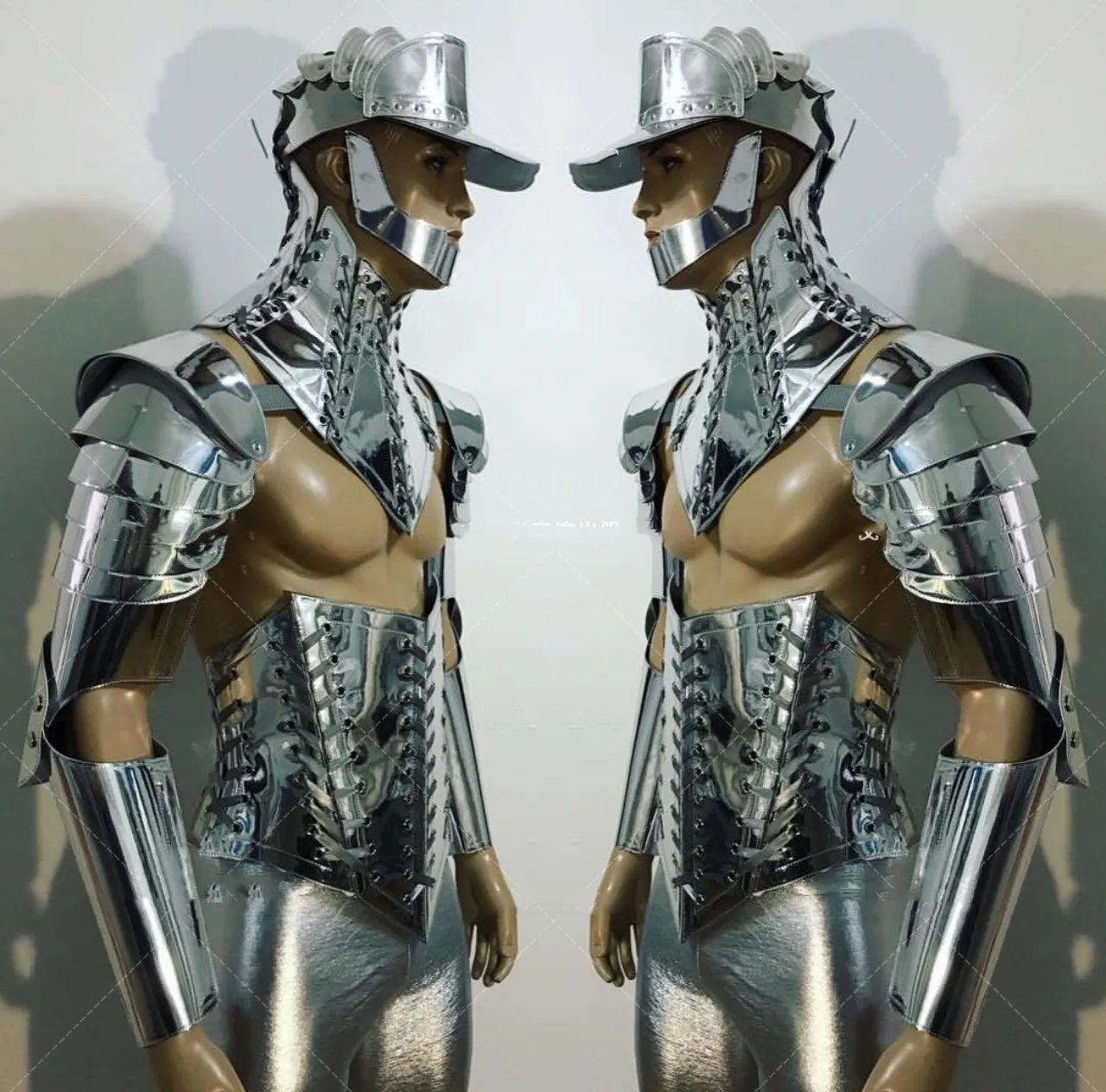 

Bar and nightclub ds future warrior technology sense silver mirror armor muscle man gogo costume