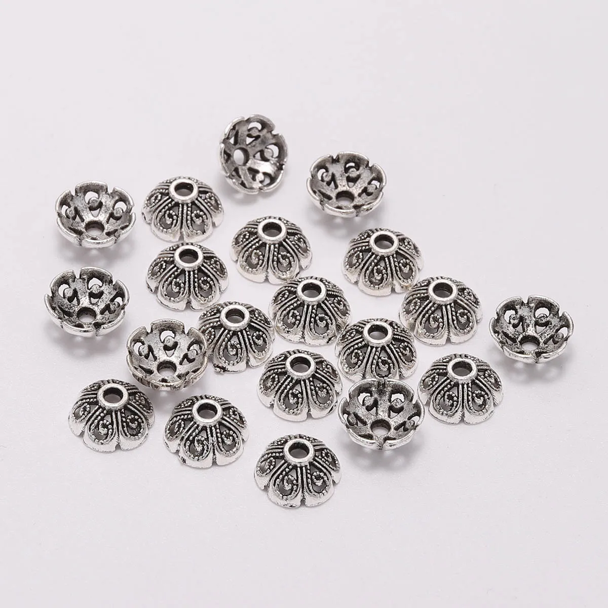 50Pcs New Trendy Half Circle Hollow Retro Bead Cap, Separated Bead Pendant, Scattered Bead Flower Holder, DIY Accessory Material