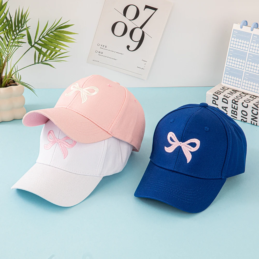 Modische Baseballkappe mit gesticktem Schleifenmuster, Sonnenschutz-Freizeit-Baseballkappe, neue trendige und hochwertige Mütze, geeignet für Damen. – Detail 2