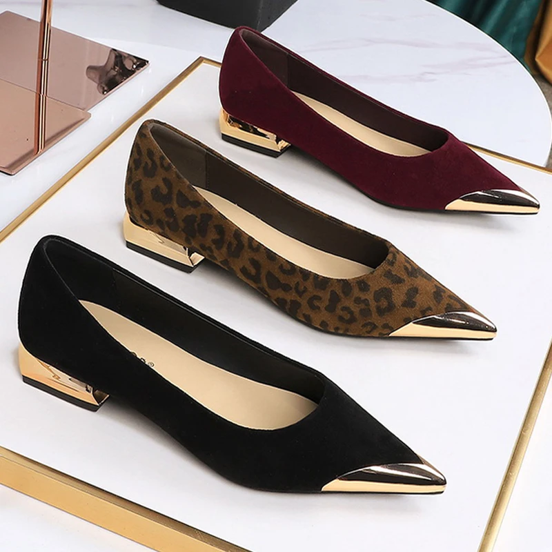 Retro Women's Low Heeled Shoes Suede Ladies Shoes Metal Pointed Tip Women Shoes Comfortable Female Shoes Low Heel Office Shoes