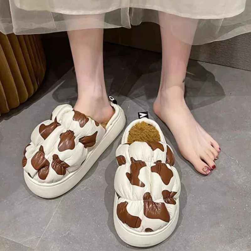 الخريف الشتاء صوف مبطن المرأة نعال من القطن البقرة طباعة لطيف سميكة وحيد الارتفاع زيادة المنزل مقاوم للماء الدافئة بعد الولادة