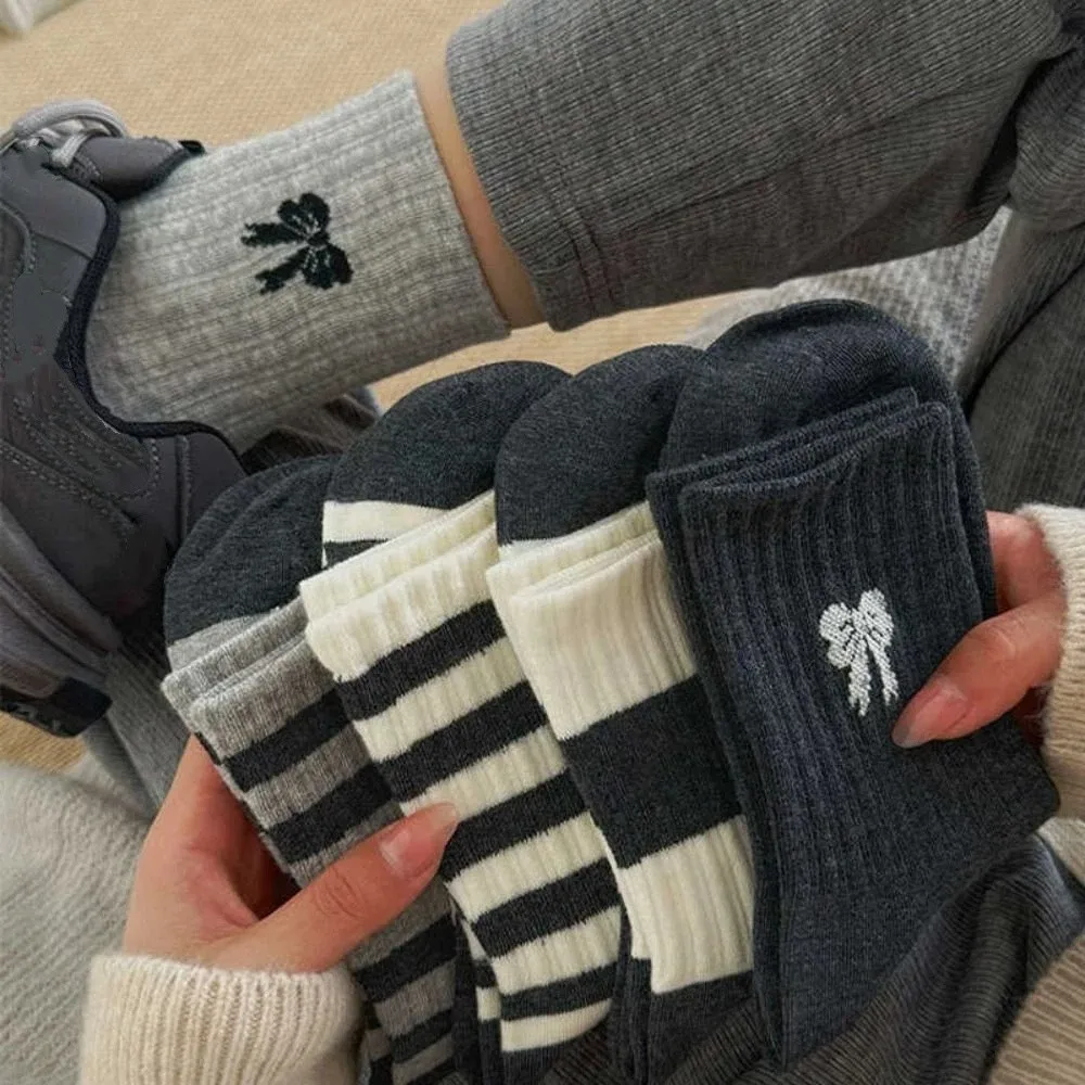 10Pairs لطيف المرقعة التطريز القوس الجوارب تنفس عدم الانزلاق شريط جوارب أنبوبية القطن الحلو Preppy نمط الجوارب الطرف