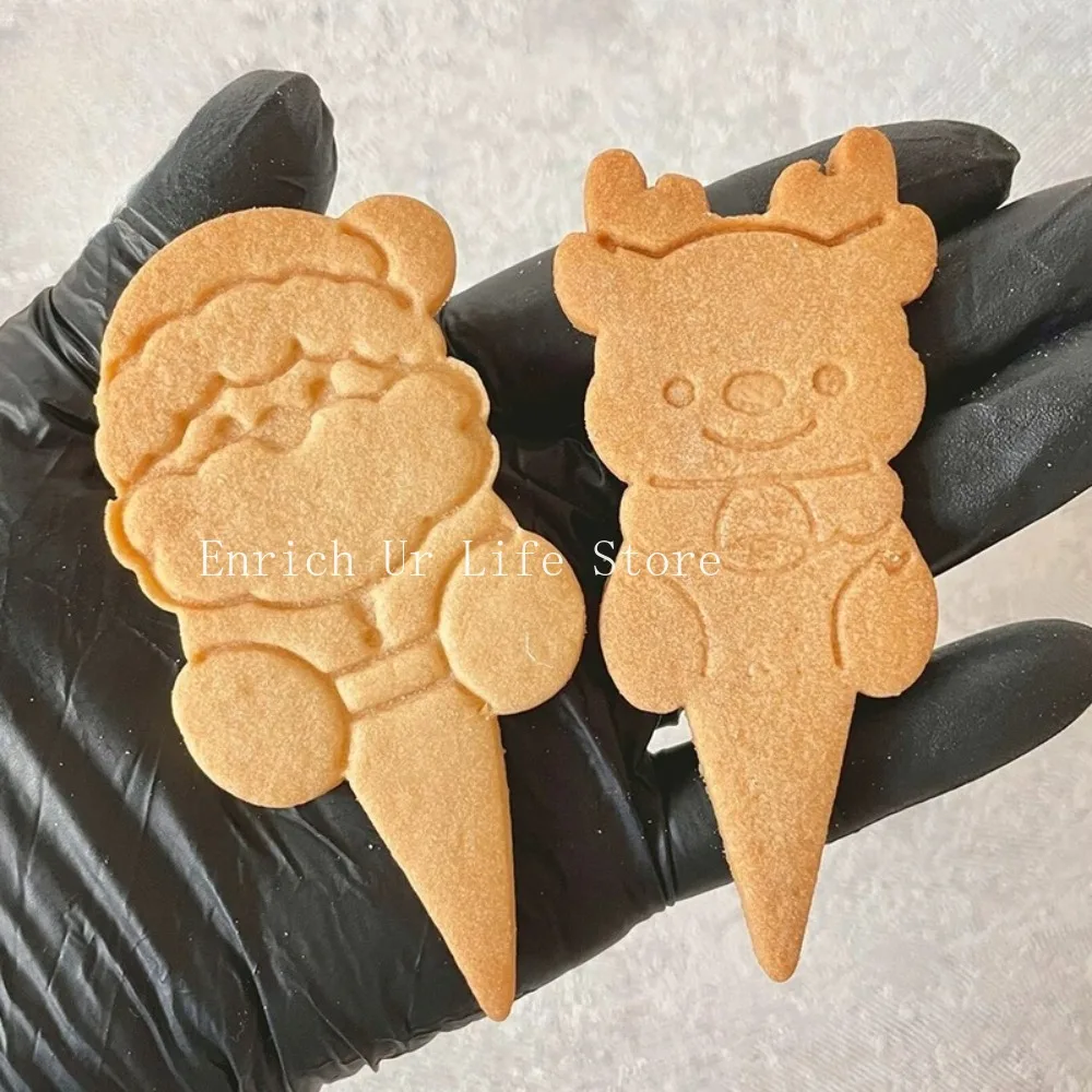 Christmas Series Cookie Cutters Cute Cartoon Santa Claus Pressable Biscuit Mold Gingerbread Man Cookie Stamp Baking Bakeware