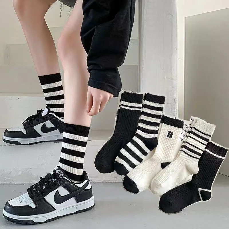 Dreamlikelin 5Pairs/Pack Fashion Korea Harajuku Socks Street Hip Hop Skateboard Striped Mid Tube Socks Breathable Cotton Socks