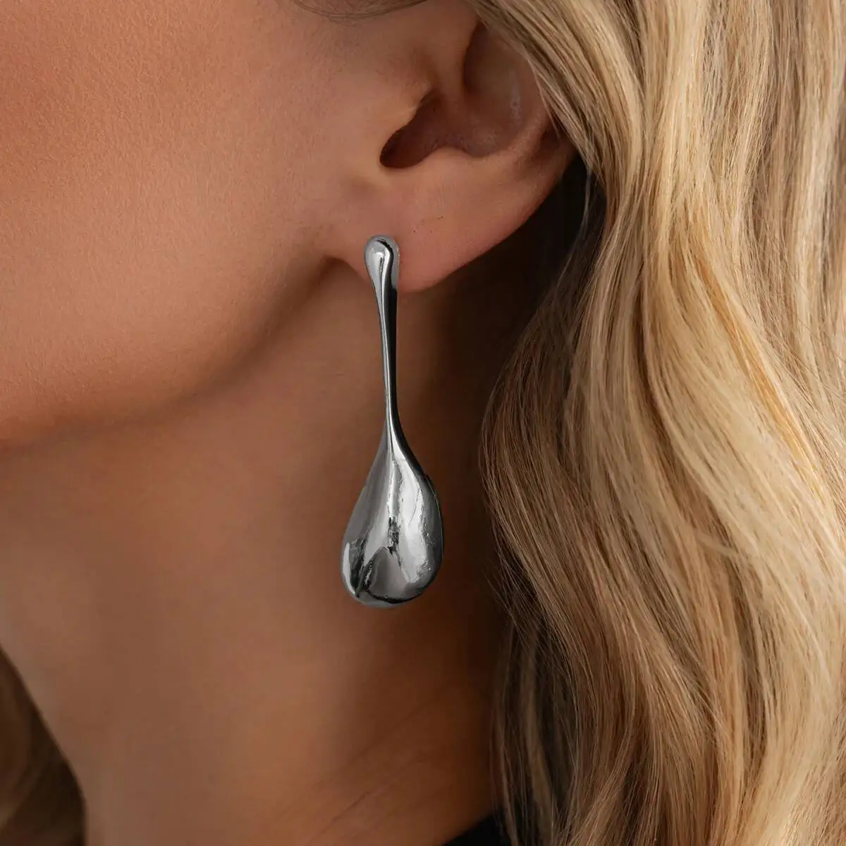 Ingemark Minimalism Golden Irregular Spoon Drop Earrings for Women Vintage Metal Water Drop Pendant Earrings Ear Accessories