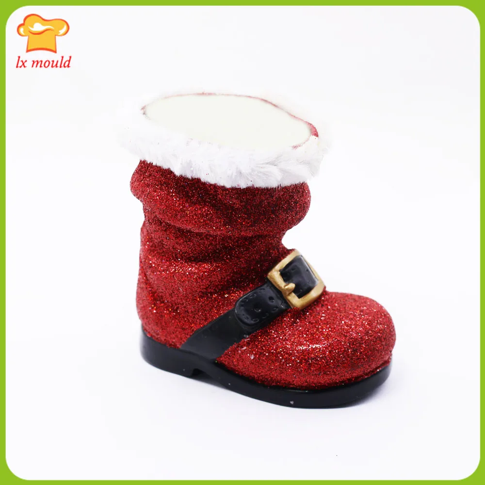 

LXYY New 3D Christmas Santa Shoes Soap Silicone Mold Boot Sugar Candy Candle Decoration Mould