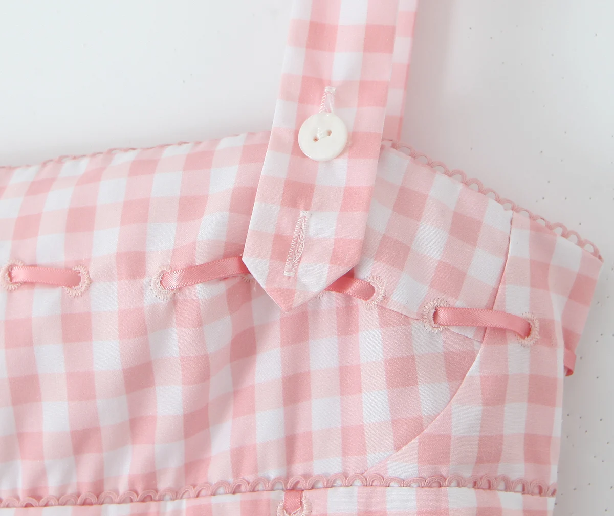 2024 Sweet Pink White Plaid Slash Collar Tank Dress Women Cross Ribbon Eyelet Hole Slim Low Waist Folds A-line Swing Midi Robe