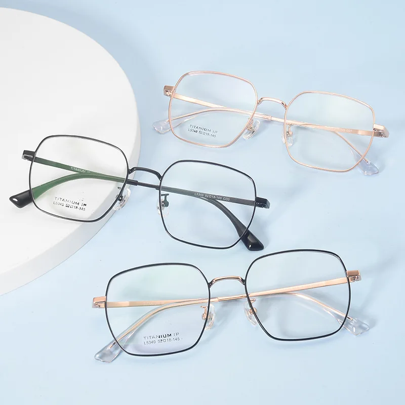 New Arrival Fashion Pure Titanium Glasses Frame Man Optical Prescription Eyeglasses Vacuum IP Plating High Quality Eyewear