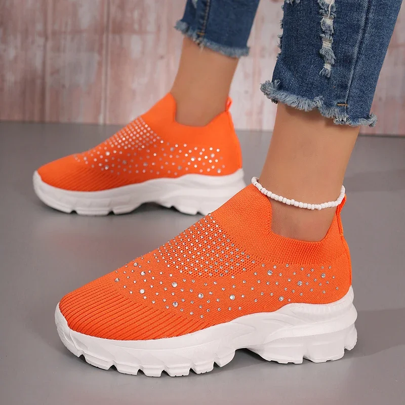 Tênis respiráveis de malha de cristal brilhante para mulheres, calçados esportivos de plataforma, sapatos casuais slip-on, plus size 43, outono, 2023