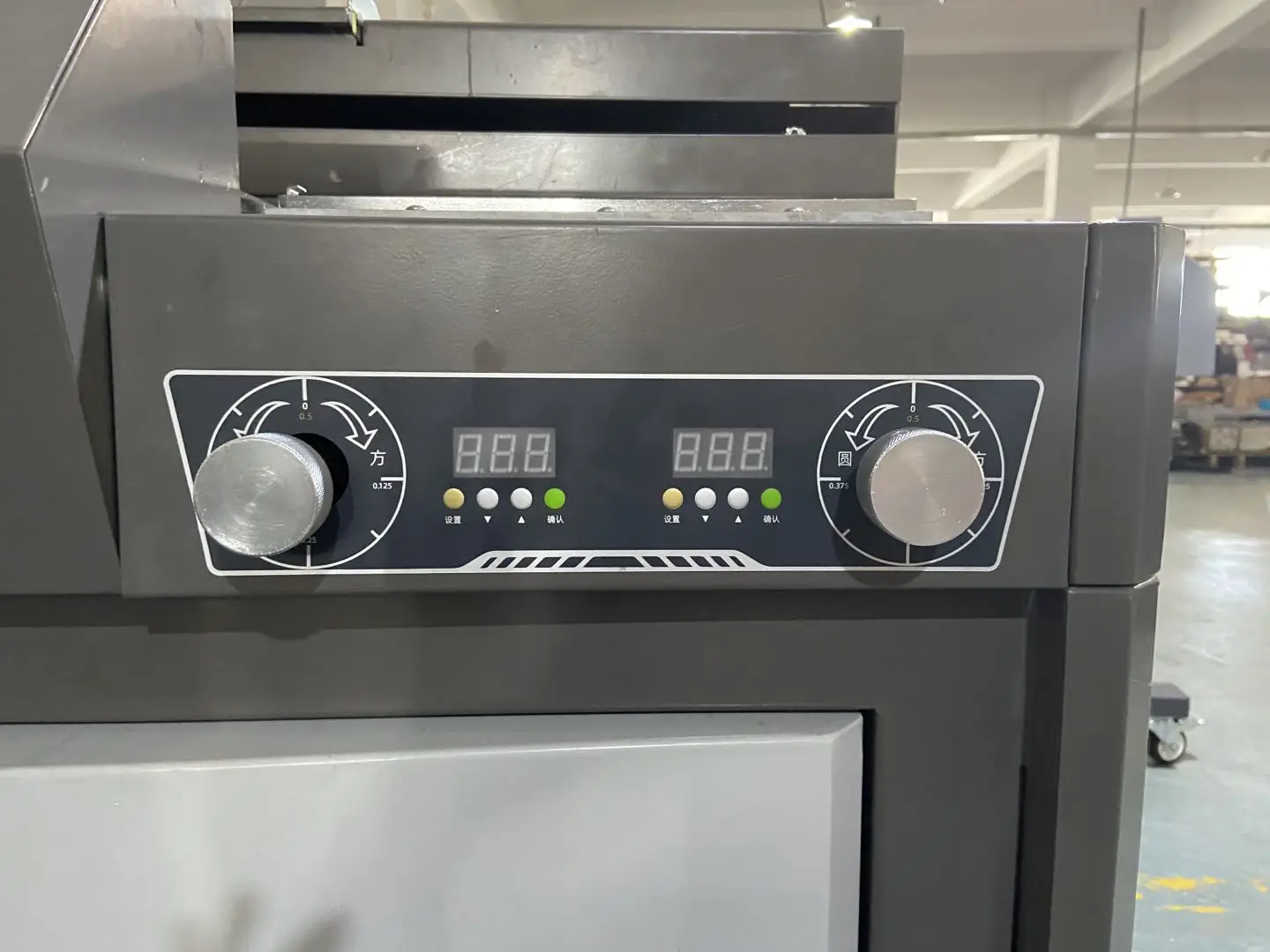 QK-C50 الثقيلة التلقائي شاشة تعمل باللمس الساخن الغراء آلة تجليد الكتب A4 آلة تجليد الورق الغراء