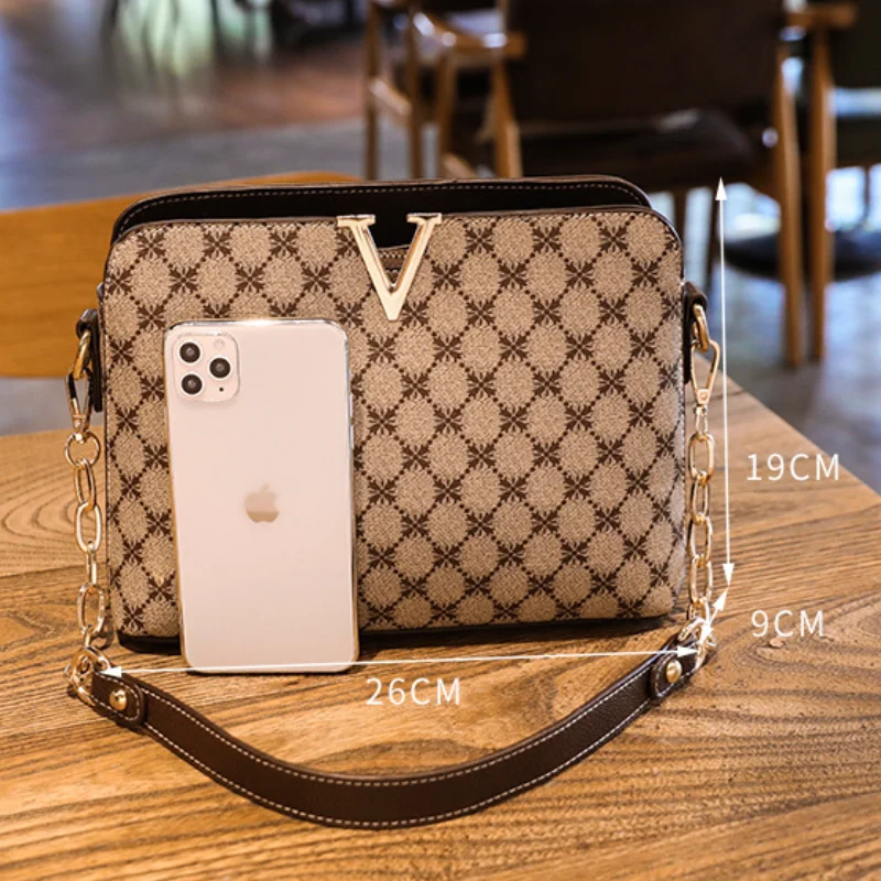 2024 Fashion Shoulder Bags Women\'s Bags New Print Shell Bags Niche Leisure Versatile Trend Commuter Crossbody Bags Handheld Bags