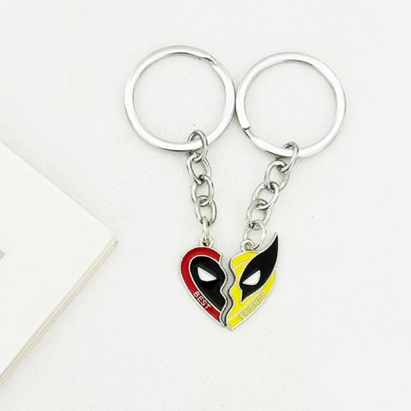 Deadpool Wolverine Cospay Anime Best Friends Keychain Superhero Couple Heart Pendant Keyrings Accessories Gifts for Men Women